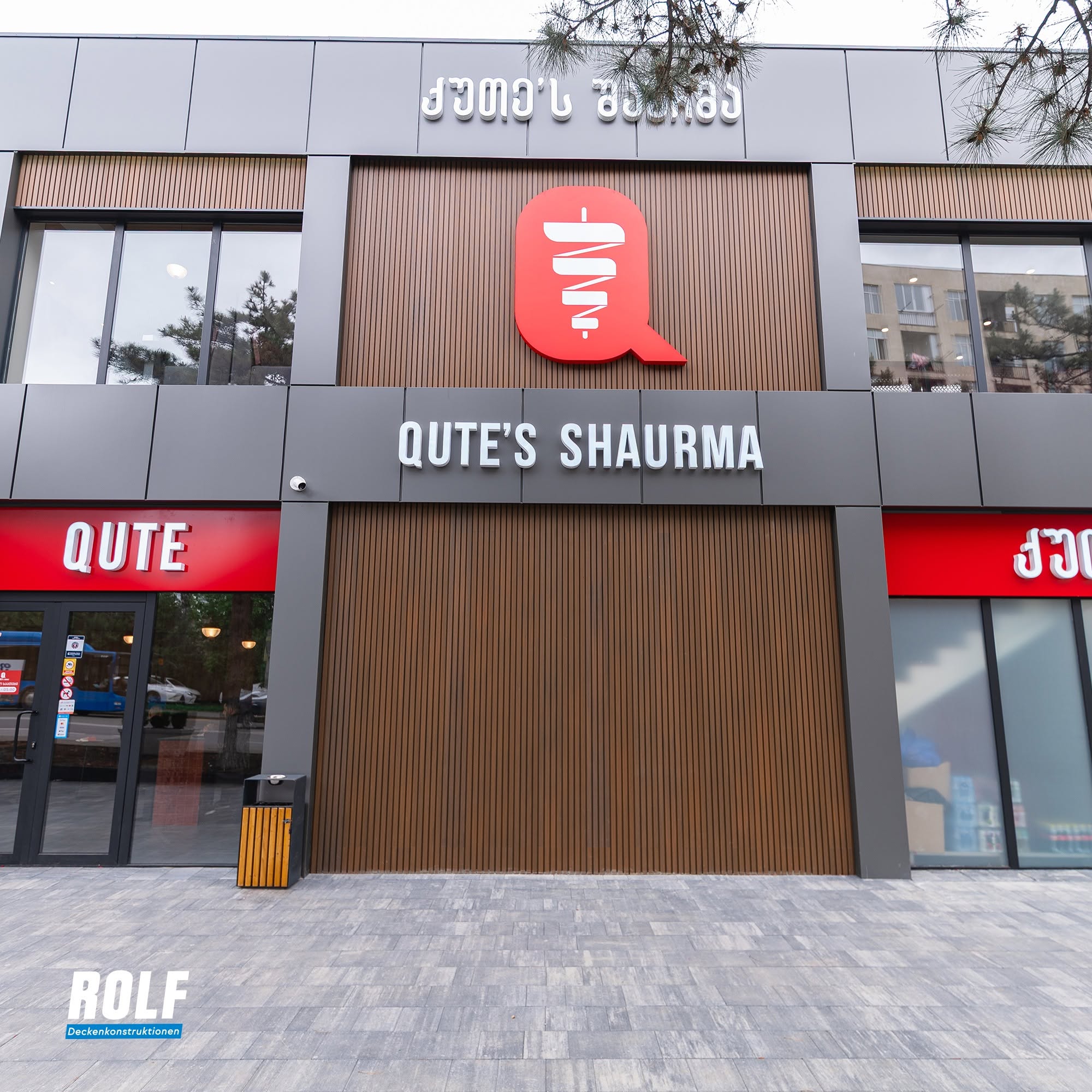 Modern fast food restaurant interior design
